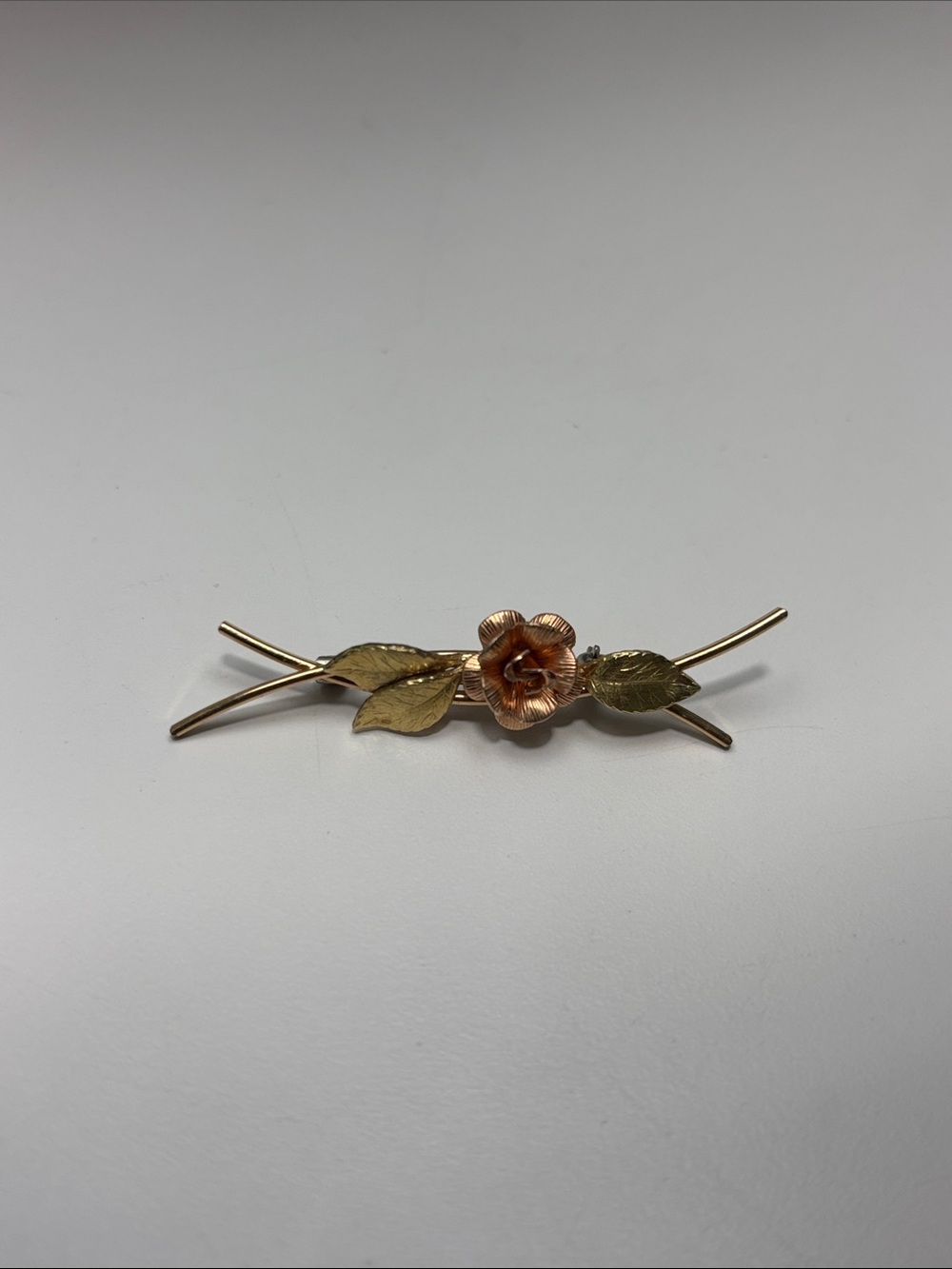 Vintage Style Rose Gold Flower Bar Brooch Gold Tone Floral Leaf Pin